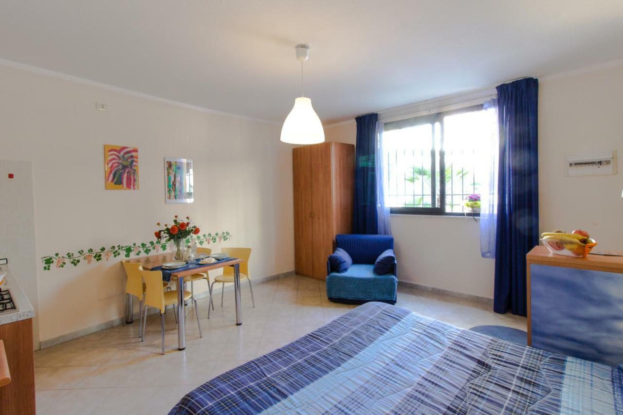 Aparthotel Casa Vacanze Isophylla 3*